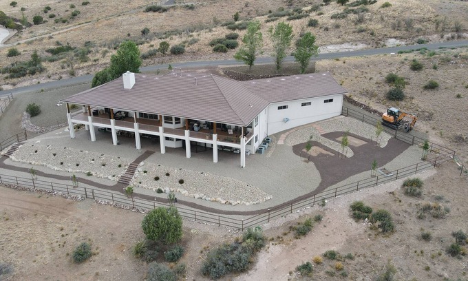 Williamson Other | Peace and Quiet in the heart of Williamson Valley Ranch