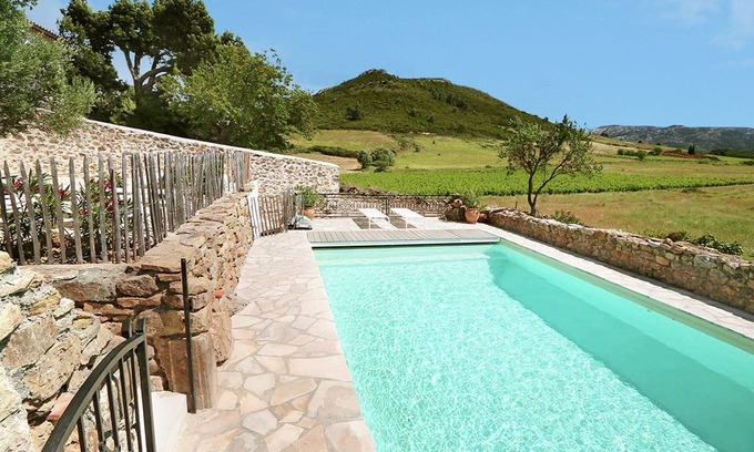 Villeseque-des-Corbieres Apartment | Peaceful Retreat in Villesèque