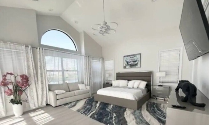 Greenview Shores House | Peaceful 3/2 Wellington Lakeside Home