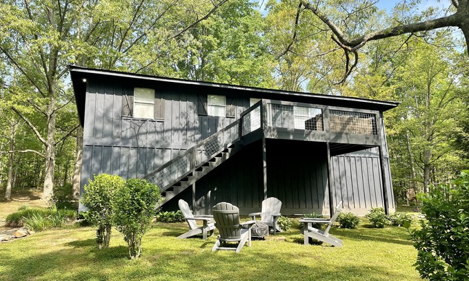 Trenton Cabin | Peaceful 3 Bed/2 Ba on Lookout Mountain. Sleeps 10
