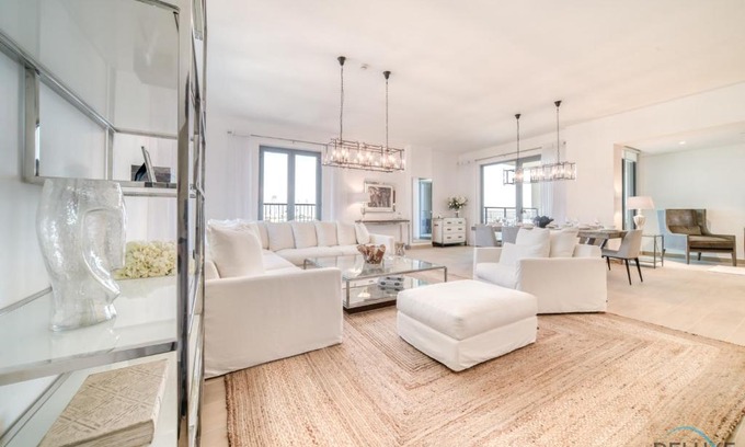 Dubai Apartment | Peaceful 4BR Penthouse with Assistant Room at Le Pont Jumeirah by Deluxe Holiday Homes