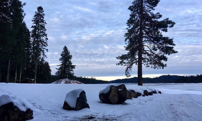 Ashland Cabin | Peaceful and comfy cabin near Hyatt lake and reservoir.