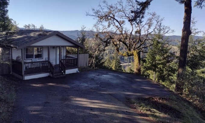 Benbow House | Peaceful Benbow Escape
