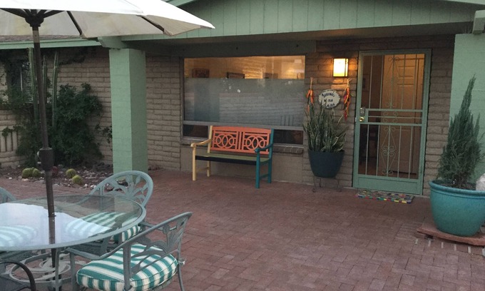 Rancho Feliz House | PEACEFUL DESERT HOME - 1 ACRE ON QUIET CUL DE SAC - NW TUCSON - WITH MUSIC ROOM