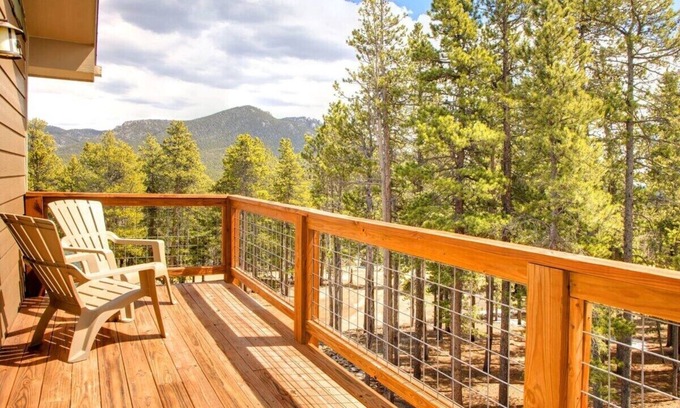 Black Hawk House | Peaceful Escape in Scenic Black Hawk w/Hot Tub