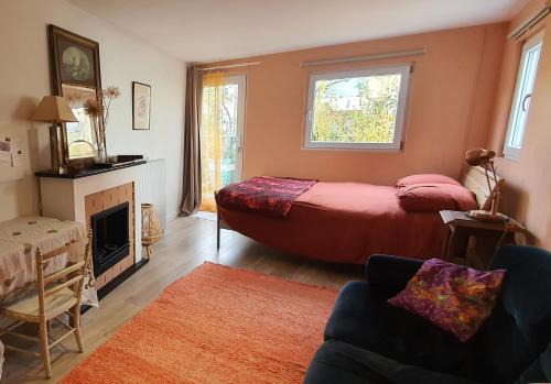 Pantin House | Peaceful green setting near to Paris Center