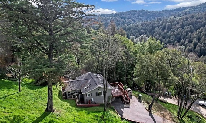 Los Gatos House | Peaceful Guest suite in The Santa Cruz Mountains.