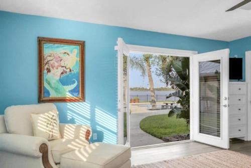 Northside House | Peaceful Island Retreat - Heated Pool - Gym - Private Dock