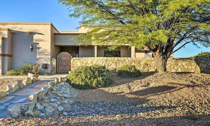 Las Cruces Cottage | Peaceful Las Cruces Cottage ~ 8 Mi to Dtwn!