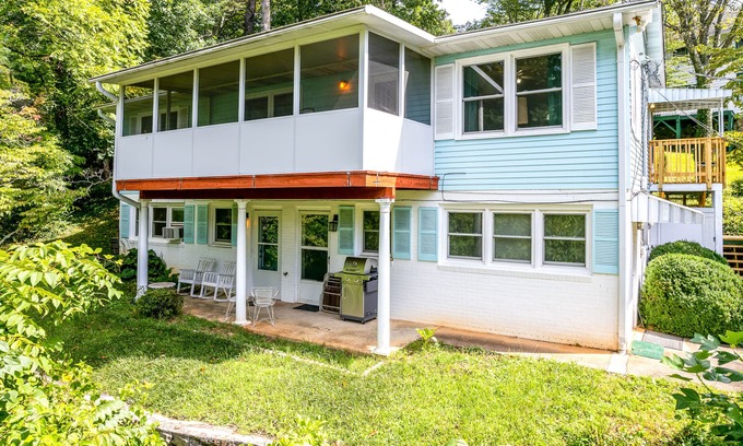 Lake Junaluska House | Peaceful mountain lake retreat with free WiFi and private patio