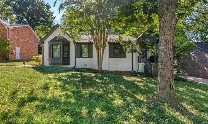 Nashville House | Peaceful Nashville Retreat w/Office, Deck & Quick Downtown Access