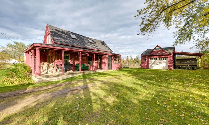Oakfield Cabin | Peaceful Oakfield Cabin on Mattawamkeag River!