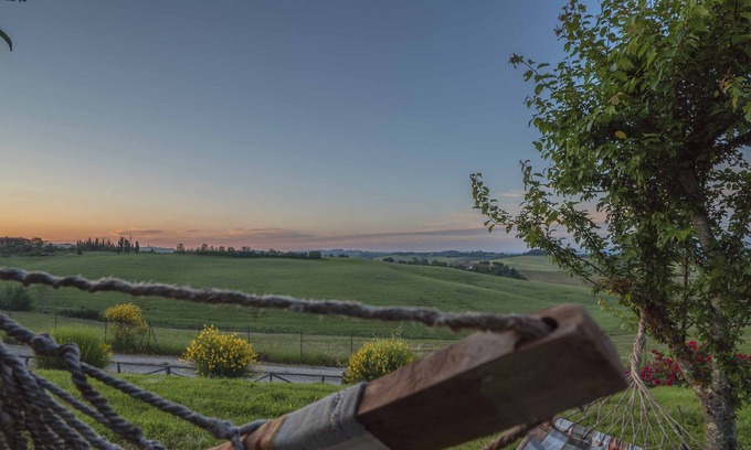 Siena House | Peaceful Panoramic Paradise 5 min to Siena's Centre-1 of 3 Apartments - Sleeps 4