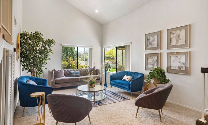South Redlands House | Peaceful Private Retreat in the Heart of the Town