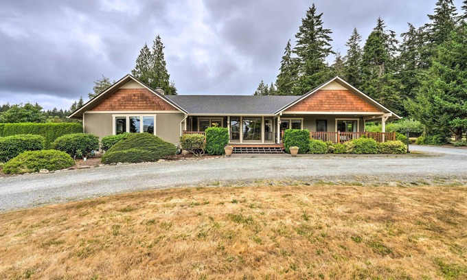 Camano Island House | Peaceful Ranch-Style Camano Home on 5 Acres!