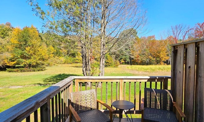 Mountain Dale Cabin | Peaceful, Stunning and Perfect Location! Stay with us at Foxtrot 4!