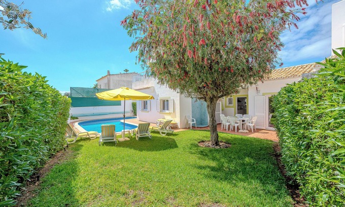 Albufeira Villa | Peaceful Villa with Private Heated Pool – Near Beach & Shops