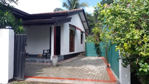 Kotugoda House | Peacock House