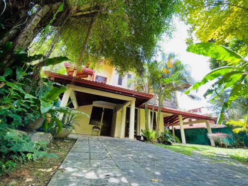 Wanchawala House | Peacock Paradise