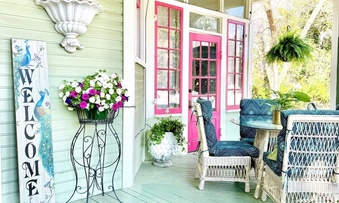 Eastman Bed & Breakfast | Peacock Place