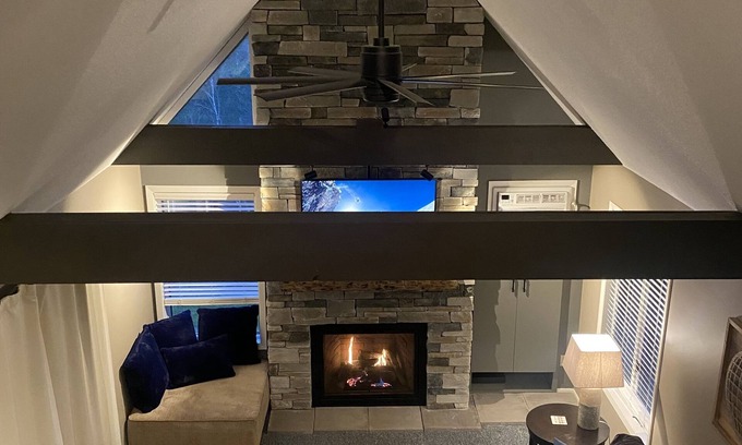 Clymer Resort | Peek' n Peak Resort and Spa Condo, less than 100 yards from the slopes