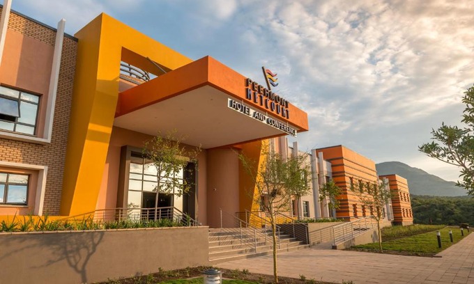 Greater Tubatse Hotel | Peermont Metcourt - Thaba Moshate