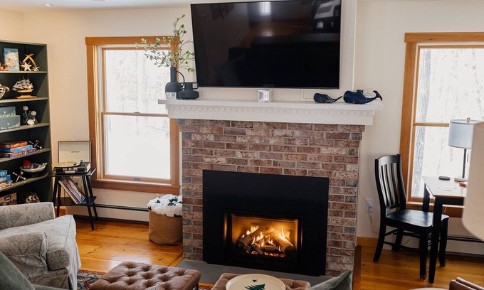 Walpole House | Pemaquid Escape | Curated Comfort + Hot Tub