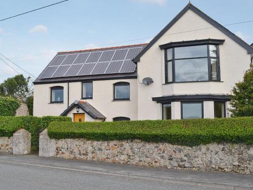Llanfaelog House | Pen Yr Allt