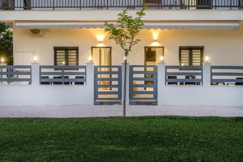 Ierissos House | Penelope's View Home