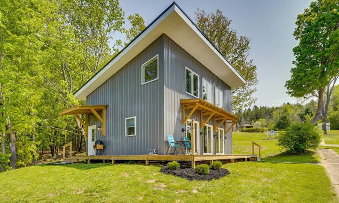Ulysses House | Pennsylvania Home - Porch, Grill & Foosball Table!