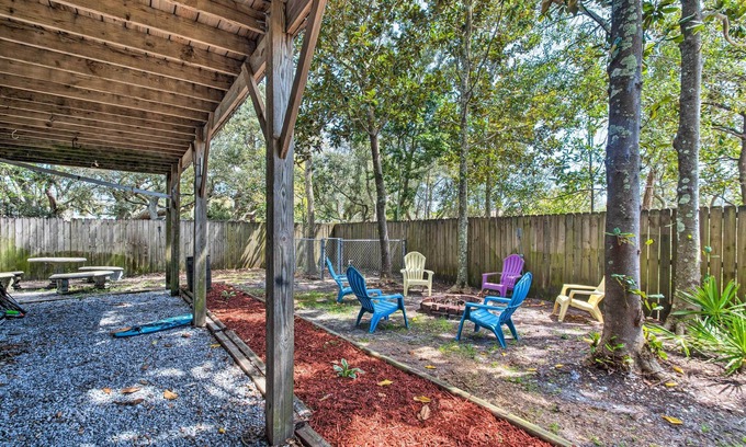 Ono Island House | Pensacola Home ~ 3 Mi to Perdido Key Beach!