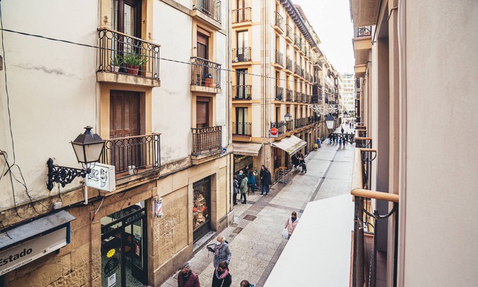 Old Town House | Pensión Irune by Vivere Stays