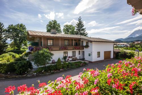 Sankt Johann in Tirol Bed & Breakfast | Pension Garni Appartement Ortner