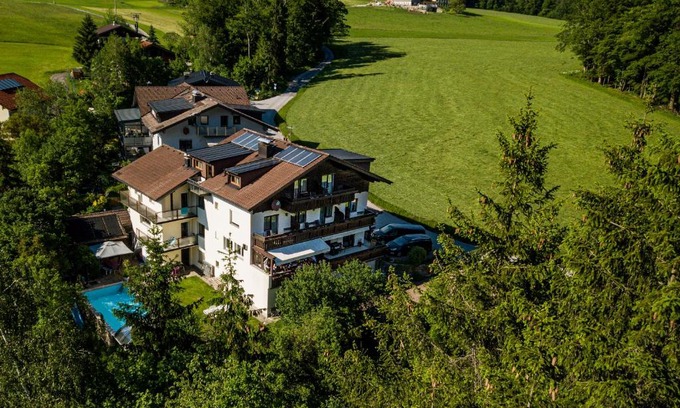 Koppl House | Pension Nocksteinblick