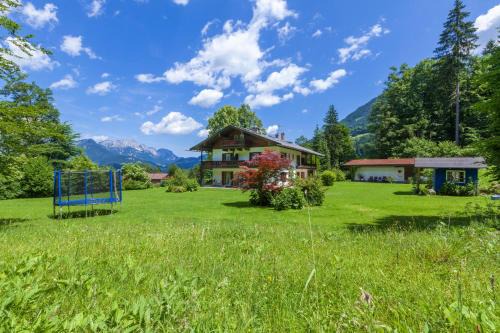 Schoenau am Koenigssee House | Pension Waldklause, Doppelzimmer mit Balkon, Dusche, WC