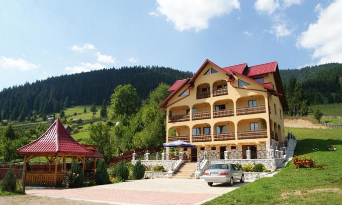 Sadova House | Pensiunea Aluniş