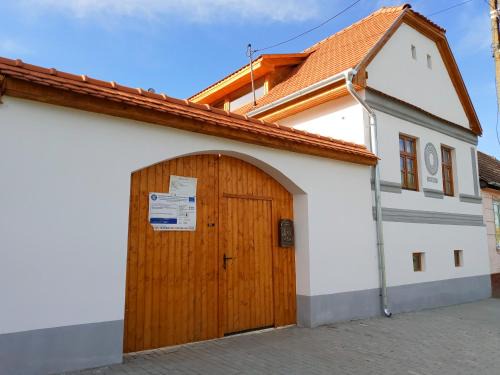 Apold House | Pensiunea CASA HANN