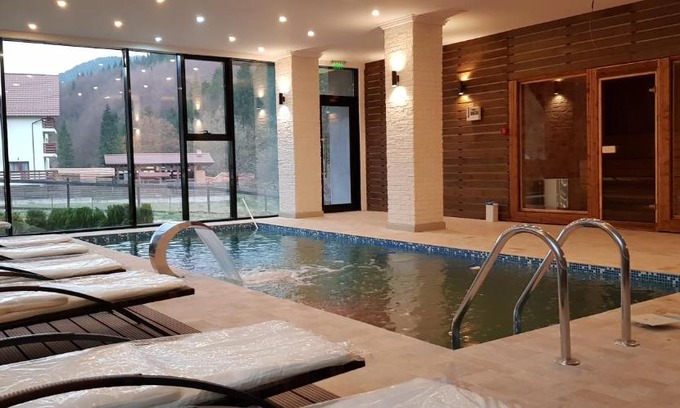 Malini House | pensiunea Davideea