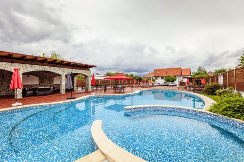 Turcinesti Resort | Pensiunea Iris