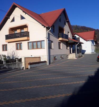 Sucevita House | Pensiunea Mariana