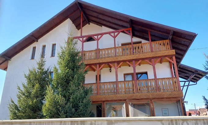 Rasnov House | Pensiunea Vera