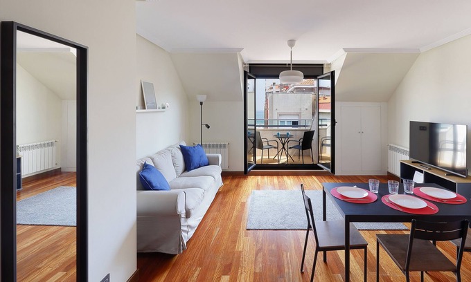 Gijon-Este Apartment | Penthouse 100m from S Lorenzo beach