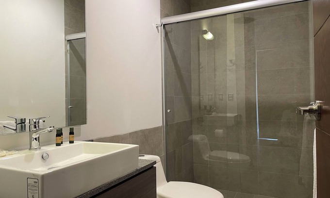 Financial District Apartment | Penthouse Broad 3 BedRoom/Daily Cleaning