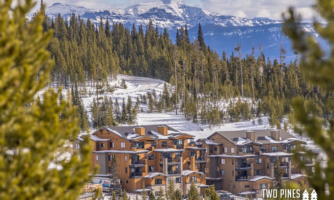 Big Sky Condo | Penthouse Condo! Fireplace, Stunning Views, & 2 Min Drive to Resort!