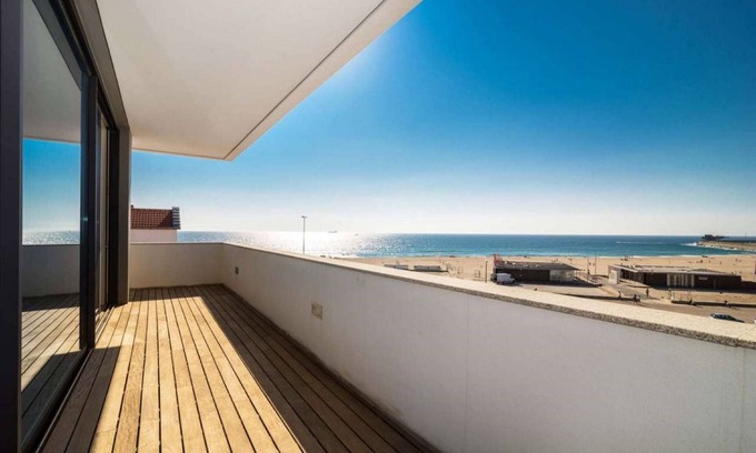 Leca da Palmeira Apartment | Penthouse for 8 people and beautiful ocean view