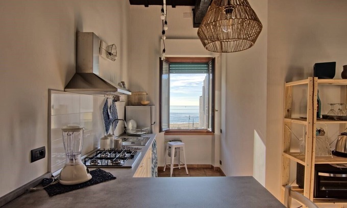 Quartiere XXXIV Lido di Ostia Levante House | Penthouse on the Mediterranean cin: IT058091C234HM4USY