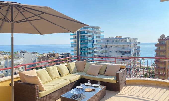 Mahmutlar Apartment | Penthouse Paradise in Mahmutlar