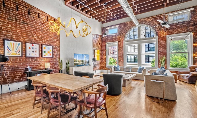 Old City Condo | Penthouse w/Rooftop Deck Overlooking Gay Street