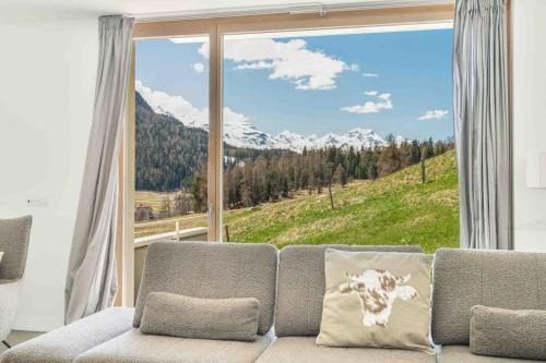 Sankt Moritz-Bad House | Penthouse with 4bedr sauna and parking