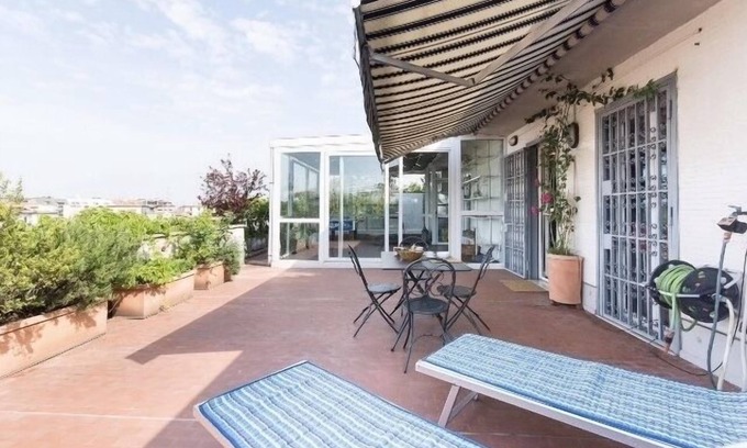 Porta Romana Apartment | Penthouse with terrace Navigli Bocconi